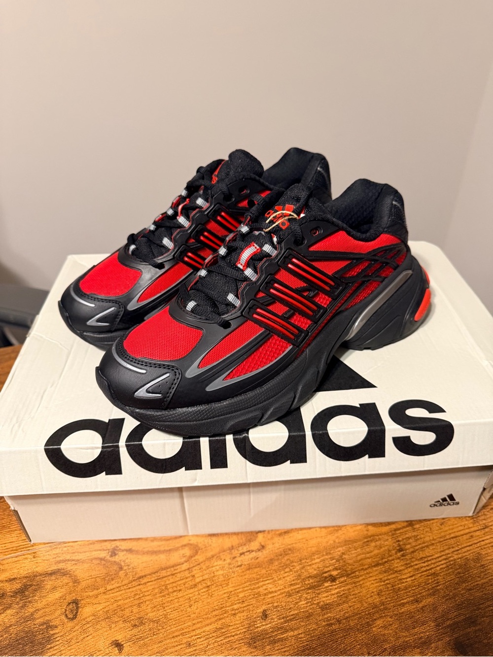 Adidas Men's Adistar XLG Red & Black Running Sneakers 8M/9W